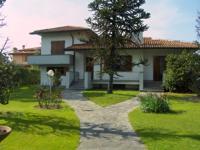 Villa - Pietrasanta - Iare