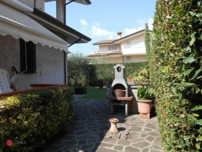 Lucca-Massarosa-Piano di mommio Indipendenti Villa