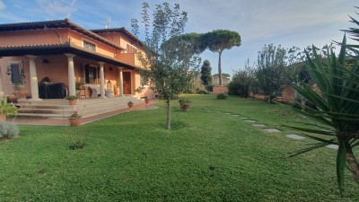 Porzione bifamiliare - Pietrasanta - Marina di Pietrasanta