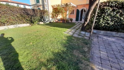 Casa a schiera - Pietrasanta - Pontestrada