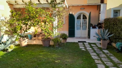 Casa a schiera - Pietrasanta - Pontestrada